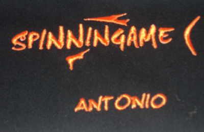 RICAMI PESONALIZZATI RIPRODUZIONI LOGHI TOPPE E CAPPELLINI RICAMATI