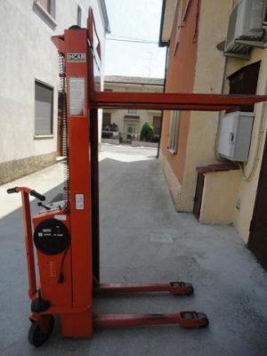 TRANSPALLET SOLLEVATORE