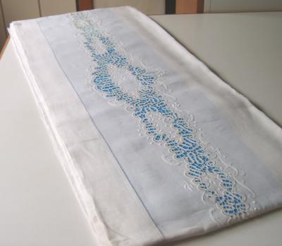 Lenzuolo in puro lino, 2 piazze, con inserti pizzo di Cant� anni '50, come nuovo