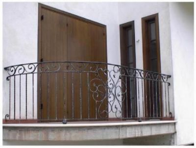 ARREDO E INFISSI SU MISURA - RINGHIERE PER SCALE E BALCONATE