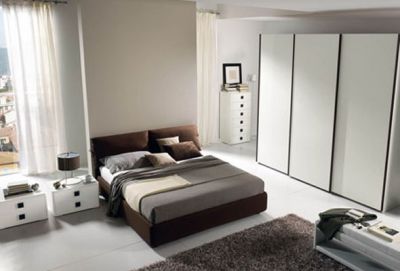 Nuovissimo armadio tre ante scorrevoli