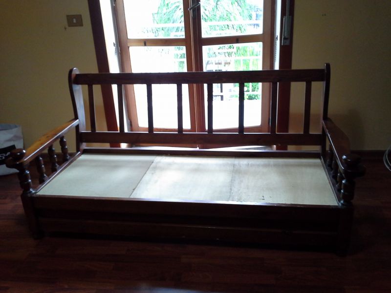 Divano legno massiccio