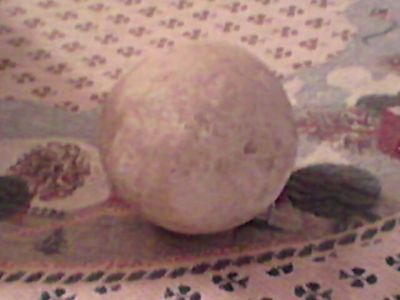 geoide di pietra antica