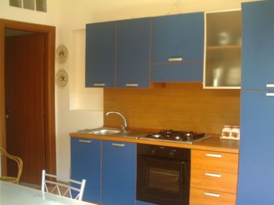 BILOCALE IN CASA INDIPENDENTE CON POSTO AUTO NEL GIARDINO