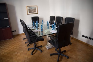 Termini ad. Barberini, Roma centro Affittiamo Uffici ad ore a tempo part time Day offices pronti 