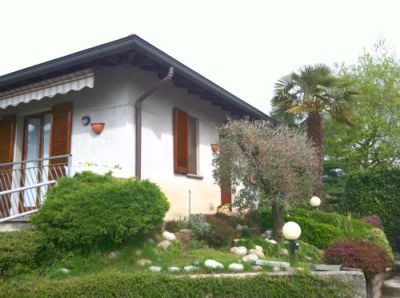 VILLA BIFAMILIARE A MOLTENO 