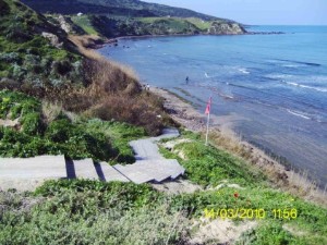 ANGOLINO A 50 METRI DAL MARE