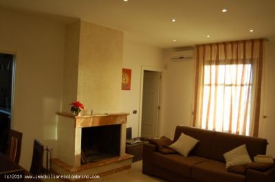 VENDESI RIFINITO APPARTAMENTO A 5 Km  DA LECCE