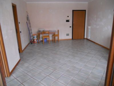 3 LOCALI 110 Mq.  S. GIULIANO MILANESE