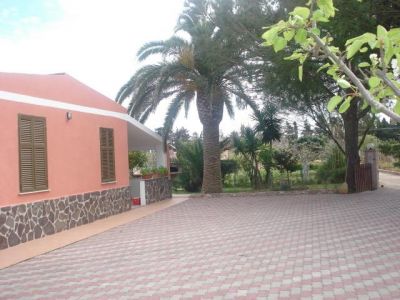 CASA INDIPENDENTE CON PRATO VERDE