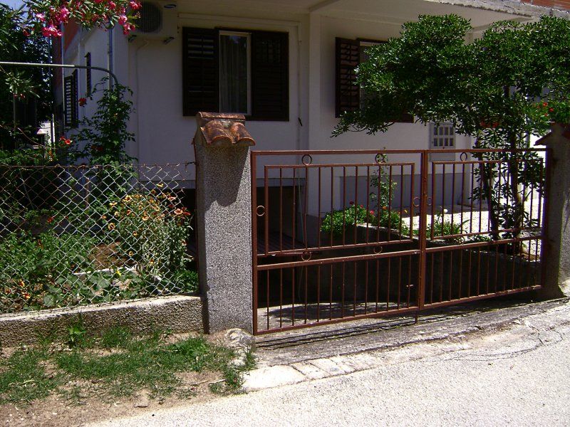 CROAZIA VACANZE (Croazia-Dalmazia-Zara-SABUNIKE), AFFITTO APPARTAMENTO