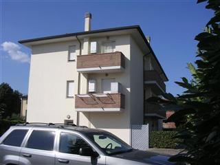 Lucca 500 mt dalle mura affittasi appartamento