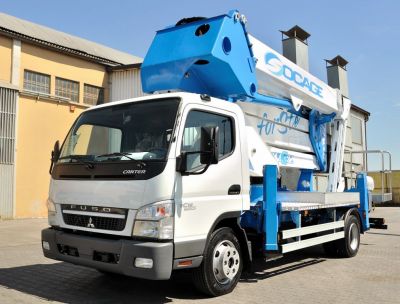 Piattaforma aerea Socage 32 metri montata su autocarro 7,5 ton  