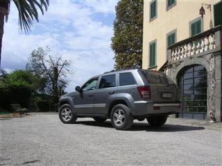 JEEP GRAND CHEROKEE anno 2006 Vendo a Lucca