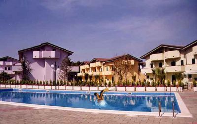 AFFITTASI APPARTAMENTI/VILLINI VARIE TIPOLOGIE