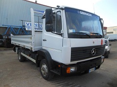 Vendesi autocarro Mercedes