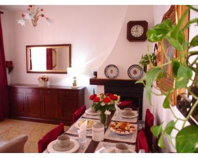 Lavoro a Bologna? B&B Lucrezia Borgia UNA SETTIMANA A SOLI EU. 150 A PERSONA!!!!!!!!