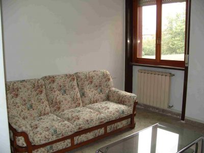 Trivani Arredato in zona strategica - Occasionissima solo per privati (no agenzie)