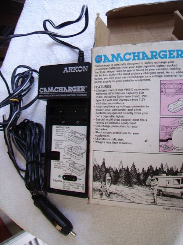 Alimentatore  batterie telecamera 