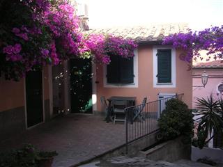 Isola d'Elba privato affitta caratteristico monolocale