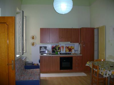 BILOCALE IN ZONA BEN SERVITA