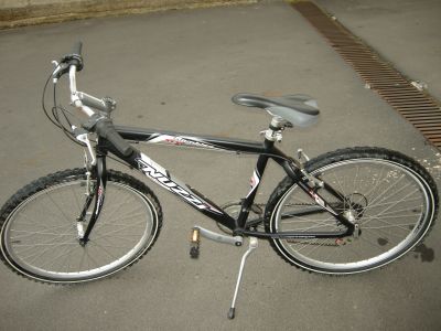 Mountbike marca NUZZI Rambler MX + regalo 2 porta biciclette
