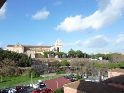 ***AFFITTASI STANZA DOPPIA/SINGOLA ENORME PER PERIODO SOLI 3 MESI: DAL 15 GENNAIO AL 15 APRILE***