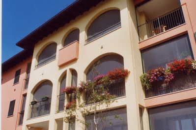 Vendo bellissimo appartamento trilocale con doppi servizi box e cantina