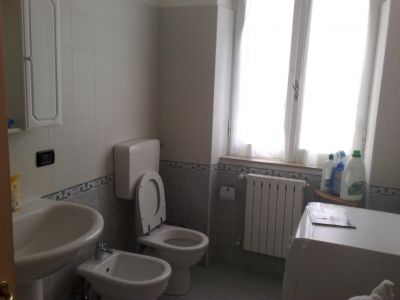 AFFITTASI  A  LAVORATORI/TRICI - STUDENTI/ESSE