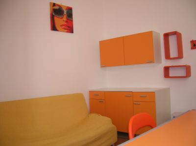 BILOCALE CON TERRAZZA A PIANO  PORTA NAPOLI (CENTRO STORICO)