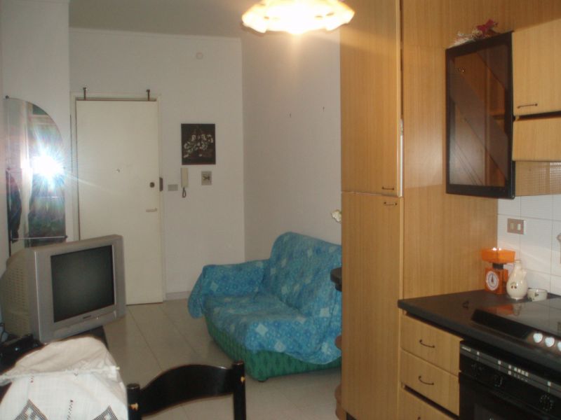 Via Bizzozero Rif.: 03/14