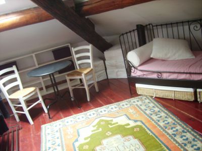 Condivido grande appartamento MM Romana