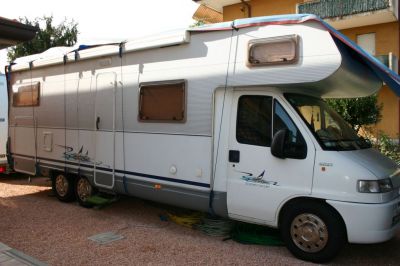 CAMPER DETHLEFFS MT. 8,20  PATENTE C TRE ASSI BELLISSIMO