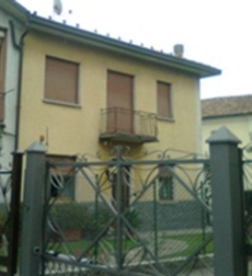 4 locali in villa bifamiliare a Anzano Del Parco  