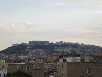 NAPOLI CENTRO LIBERO OTTIMO APPARTAMENTO 4 VANI LIBERO PANORAMICO E SOLEGGIATO