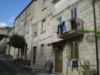 FABBRICATO DI CIRCA 180 MQ