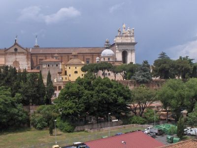 ***URGENTISSIMO*** AFFITTASI STANZA DOPPIA DA SUBITO PREFERIBILMENTE A LAVORATORI O ERASMUS ANCHE BR