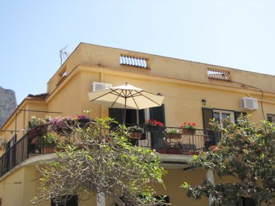 CASA VACANZE AL MARE A SFERRACAVALLO - PALERMO-SICILIA; SPECIALE SETTEMBRE/OTTOBRE