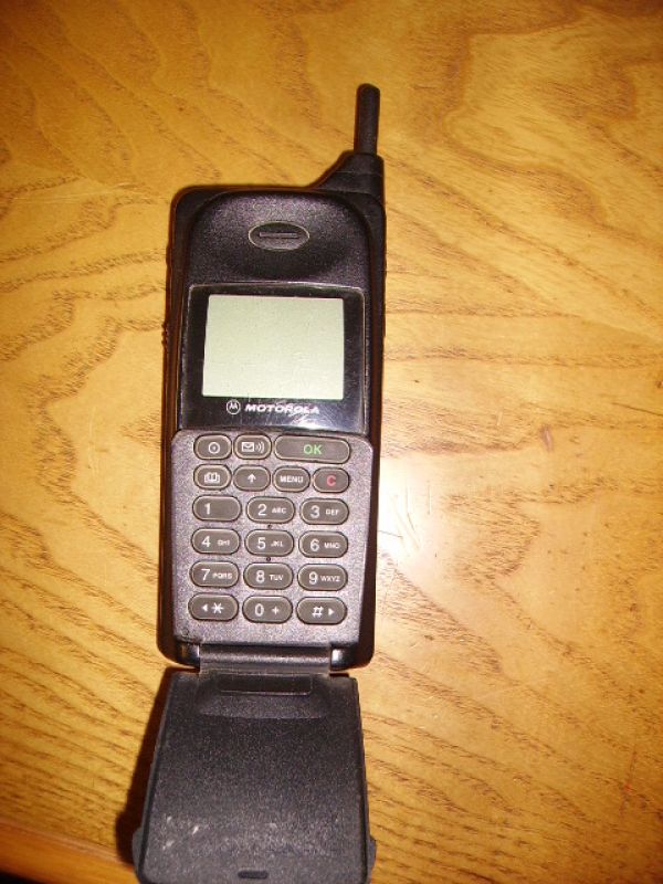 Cellulare Motorola internazional 8700 