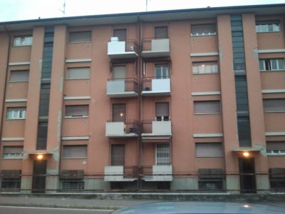 CANTU� : AMPIO BILOCALE DI 70 MQ