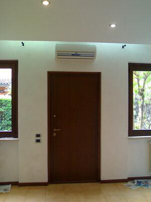 IMBIANCHINO AFFIDABILE ED ECONOMICO PAVIMENTI IN RESINA VERNICIATURE PERSIANE E CANCELLATE