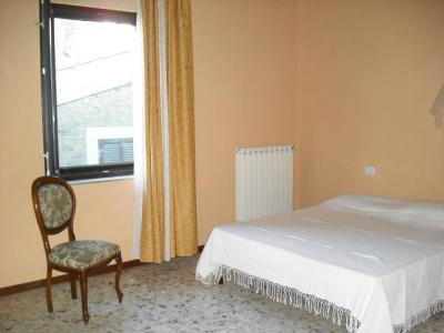 VITORCHIANO � 156.000