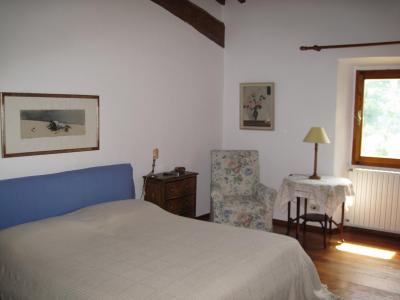 Colline fiorentine elegante suite con piscina