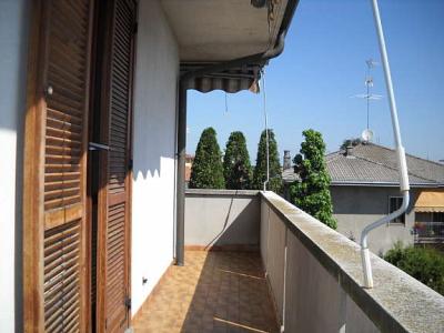 tre locali e doppi servizi ultimo piano