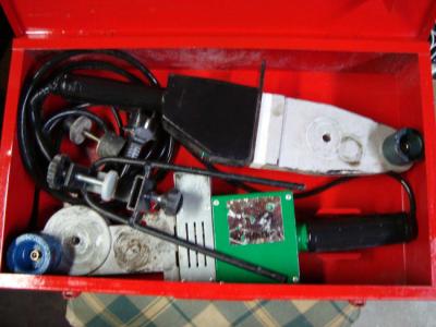 Polifusore  saldatore per tubi in plastica