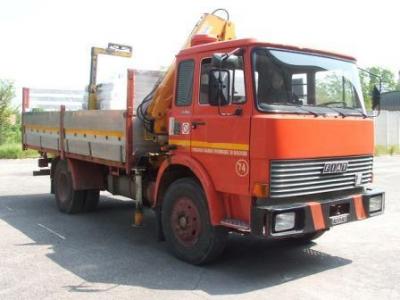 GRU IDRAULICA PM TIPO 6002 SU AUTOCARRO FIAT 150.17