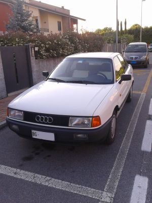 AAAAAAAAAAA VENDO AUDI80S