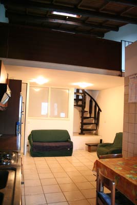 Vendesi casa indipendente ,Ristrutturata ed arredata, al centro del parco MAIELLA