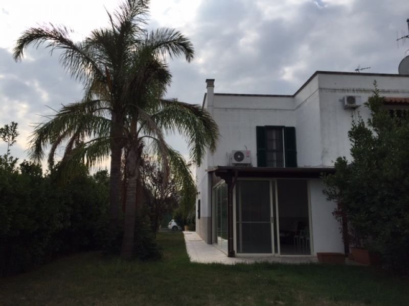Villa 3 vani giardino a noicattaro