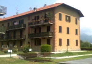 In ottimo contesto immerso nel verde, 